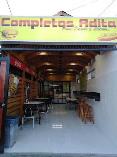 Completos Adita "Los Mejores Completos De Cerrillos" - Restaurante