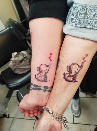 Tattoo Shop «Elektrik Dragon Tattoo Studio», reviews and photos, 4613 Lawrenceville Rd, Loganville, GA 30052, USA