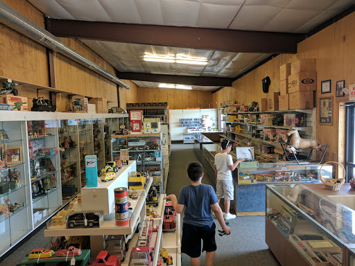 Antique Store «Cackleberry Farm Antique Mall», reviews and photos, 3371 Lincoln Hwy, Paradise, PA 17562, USA