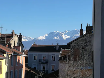 AUGUSTIN: Studio meublé avec garage à Grenoble