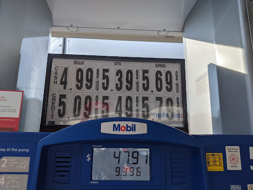 Convenience Store «Mobil Mart», reviews and photos, 109 W Ramapo Rd, Garnerville, NY 10923, USA