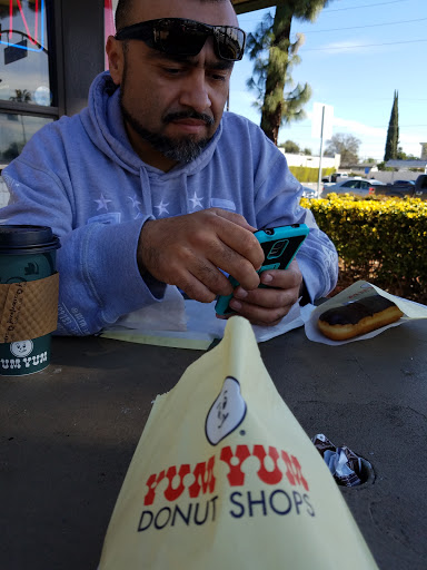 Donut Shop «Yum Yum Donuts», reviews and photos, 9886 Central Ave, Montclair, CA 91763, USA