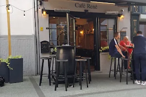 Café René image