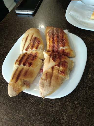 Pastelaria Athena 2 no São Félix da Marinha, Aveiro