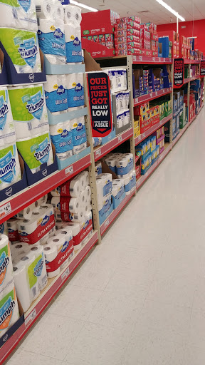 Grocery Store «Save-A-Lot», reviews and photos, 235 S Broadway, Pennsville, NJ 08070, USA