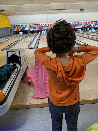 Bowling Alley «Bowl America Inc», reviews and photos, 140 S Maple Ave, Falls Church, VA 22046, USA