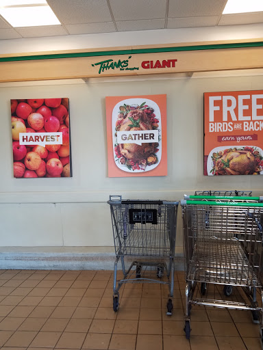 Grocery Store «Giant Food Stores», reviews and photos, 300 E Baltimore Ave, Lansdowne, PA 19050, USA