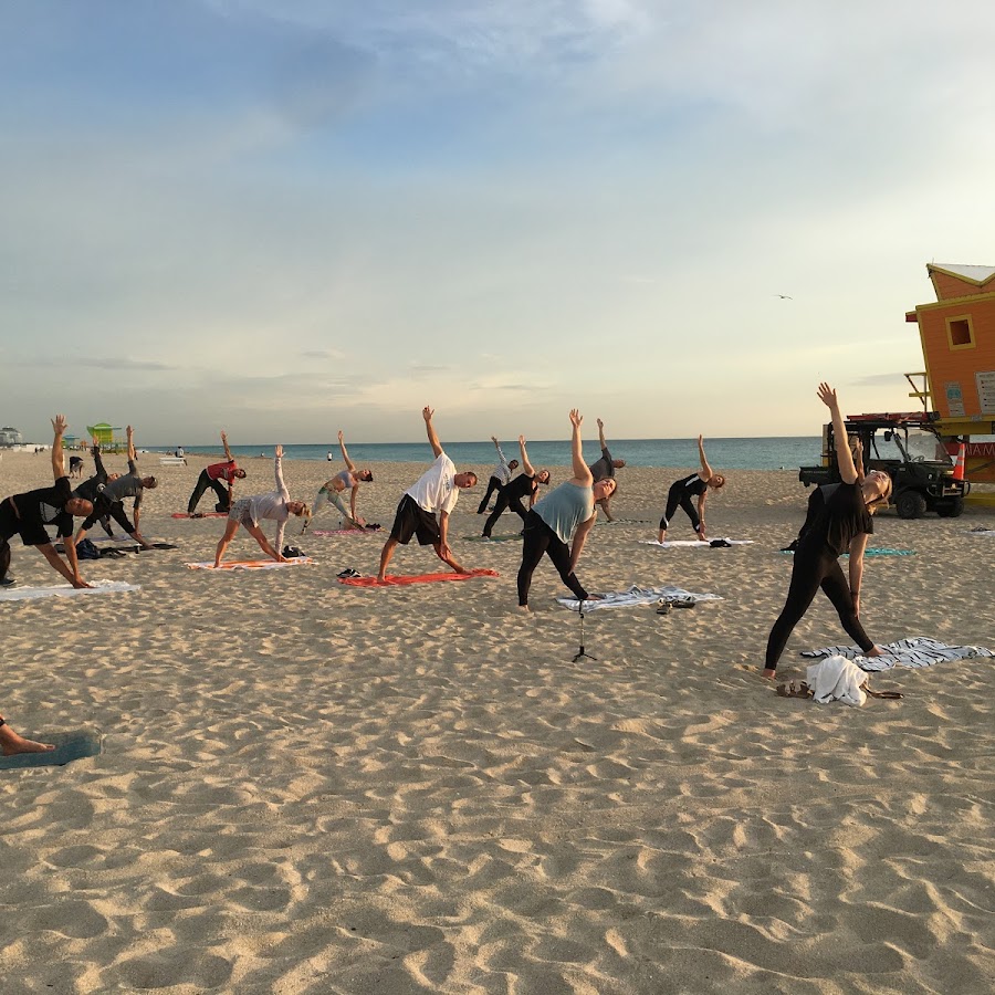 3rd Street Beach Yoga reviews