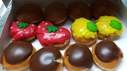 Bakery «Krispy Kreme Doughnuts», reviews and photos, 2128 W Brandon Blvd, Brandon, FL 33511, USA