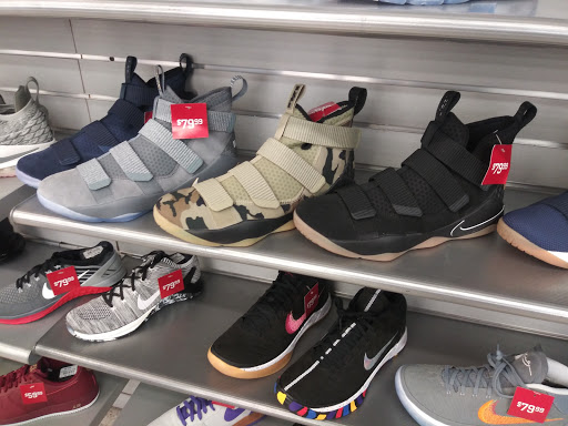 Sportswear Store «Champs Sports», reviews and photos, 200 S Broadway St, McAllen, TX 78501, USA