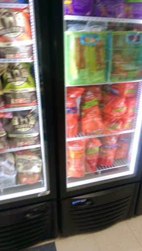 Pet Supply Store «Healthy Pet Natural Pet Care Market», reviews and photos, 2620 N Farnsworth Ave, Aurora, IL 60502, USA