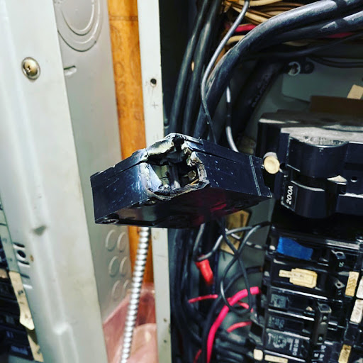 Electrician «Hutton Power & Light», reviews and photos, 5295 Greenwich Rd Ste 110, Virginia Beach, VA 23462, USA