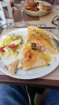 Calzone du Restaurant italien La GIOIA PIZZERIA à Ajaccio - n°3