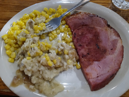 American Restaurant «Cracker Barrel Old Country Store», reviews and photos, 2371 E Aurora Rd, Twinsburg, OH 44087, USA