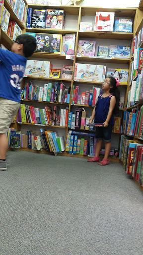 Book Store «Half Price Books», reviews and photos, 770 E Road to Six Flags St, Arlington, TX 76011, USA