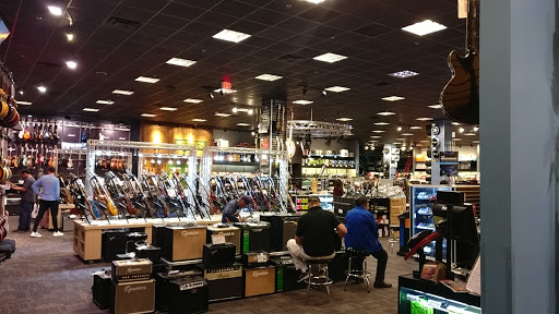 Guitar Center image