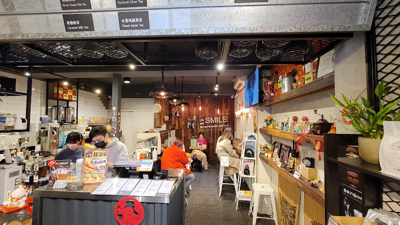 YOLO's Cafe 芝山