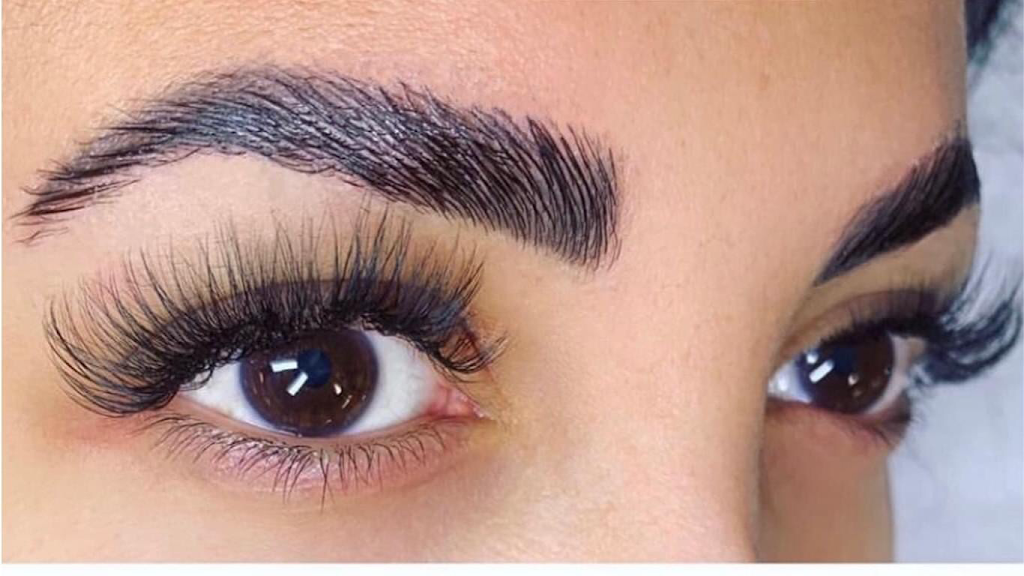 London Brows & Lashes 98296