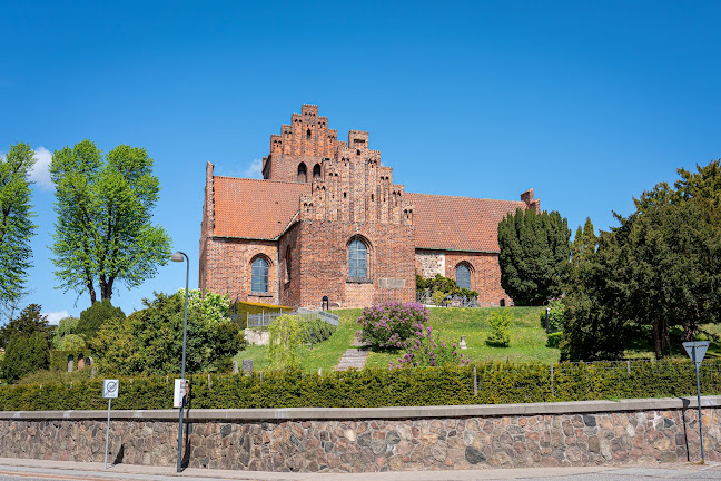 Lyngby Kirke - Humlebæk