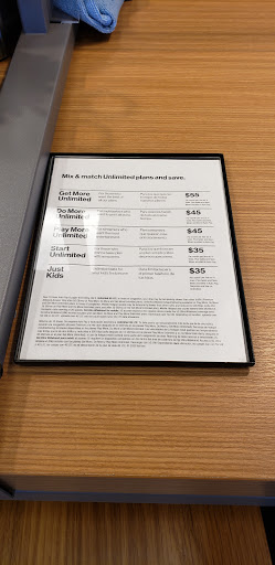 Cell Phone Store «Verizon», reviews and photos, 2687 Park Ave e, Tustin, CA 92782, USA