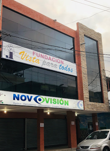 Opiniones de Fundación Vista para todos manta avenida 19 calle 13 y 14 en Manta - Óptica