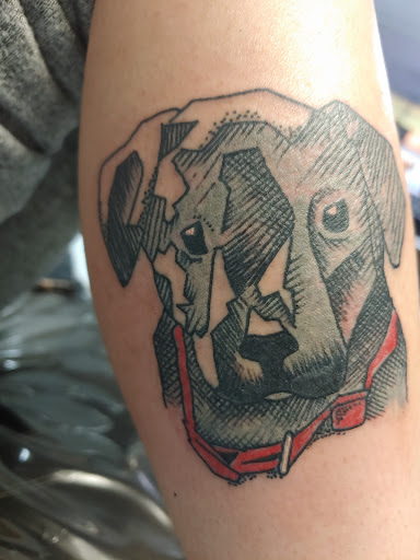 Tattoo Shop «Royal Oak Tattoo», reviews and photos, 820 S Washington Ave, Royal Oak, MI 48067, USA