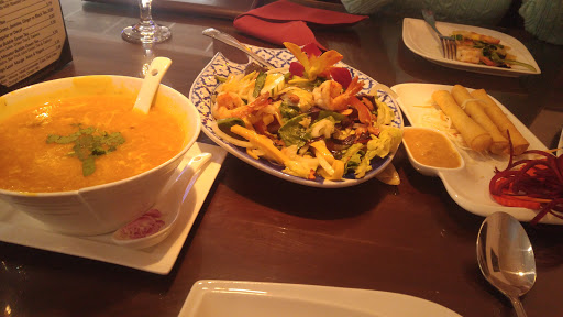 Shopping Mall «Route 18 Shopping Center», reviews and photos, 1020 NJ-18, East Brunswick, NJ 08816, USA