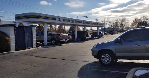 Car Wash «Royal Touch Car Wash & Detailing», reviews and photos, 1701 Weiland Rd, Buffalo Grove, IL 60089, USA