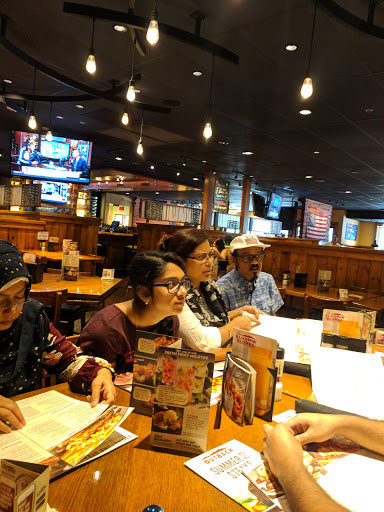 Shopping Mall «Gateway Shopping Center», reviews and photos, 14 Danbury Rd, Wilton, CT 06897, USA