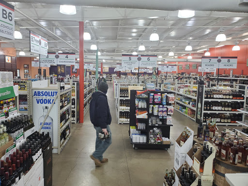 Liquor Store «Stones River Total Beverages», reviews and photos, 208 N Thompson Ln, Murfreesboro, TN 37129, USA