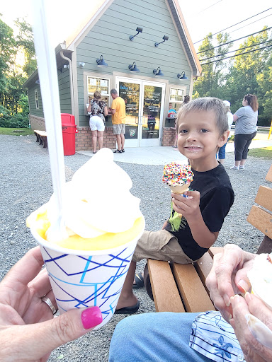 Ice Cream Shop «The Ice Cream Shoppe», reviews and photos, 310 N Main St, Blakely, PA 18447, USA