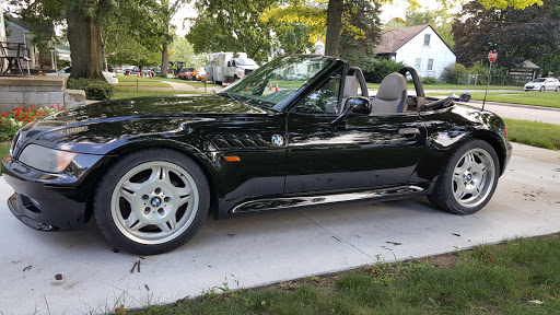 Auto Body Shop «Maaco Collision Repair & Auto Painting», reviews and photos, 32754 W 8 Mile Rd, Farmington, MI 48336, USA