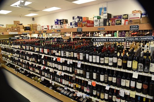 Wine Store «Roundabout fine Wine & Spirits, Fulton, MD 20723», reviews and photos, 8305 Ice Crystal Dr, Laurel, MD 20723, USA
