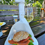 Photo n°1 de l'avis de Se.a fait le 20/05/2023 à 17:27 sur le  Achtern Diek (Imb.) Hooger Fähre à Pellworm