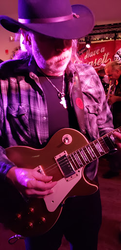 Seafood Restaurant «Casino Wharf FX», reviews and photos, 286 Grand Ave, Falmouth, MA 02540, USA