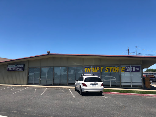 Thrift Store «Snowline Hospice Thrift Store Folsom», reviews and photos, 616 E Bidwell St, Folsom, CA 95630, USA
