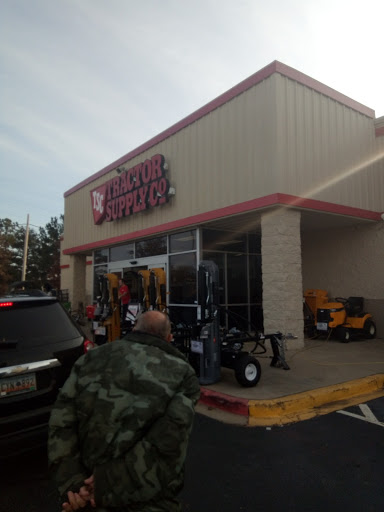 Home Improvement Store «Tractor Supply Co.», reviews and photos, 2091 E Main St, Spartanburg, SC 29307, USA
