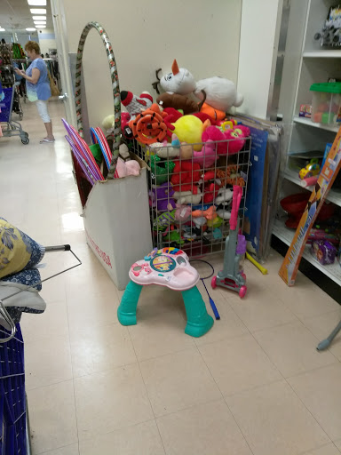 Thrift Store «Goodwill Plant City Store», reviews and photos, 2802 James L Redman Pkwy, Plant City, FL 33566, USA