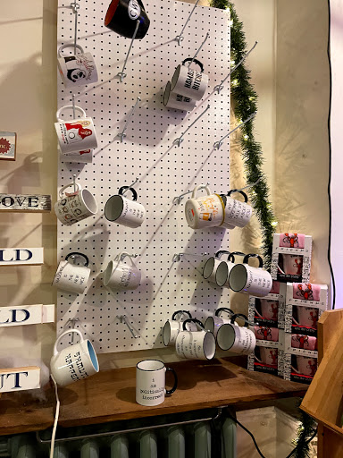 Grocery Store «Old Wethersfield Country Store», reviews and photos, 221 Main St, Wethersfield, CT 06109, USA