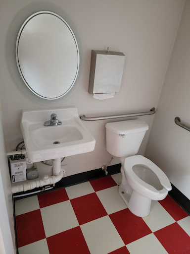 Barber Shop «Biltmore Barber Shop», reviews and photos, 4 Brook St, Asheville, NC 28803, USA