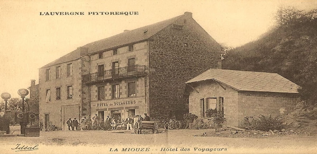 Restaurant et Hébergements le Saphir à Gelles (Puy-de-Dôme 63)