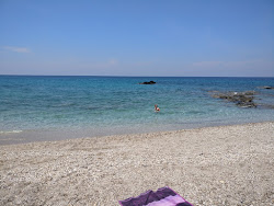 Foto di Potami beach con molto pulita livello di pulizia