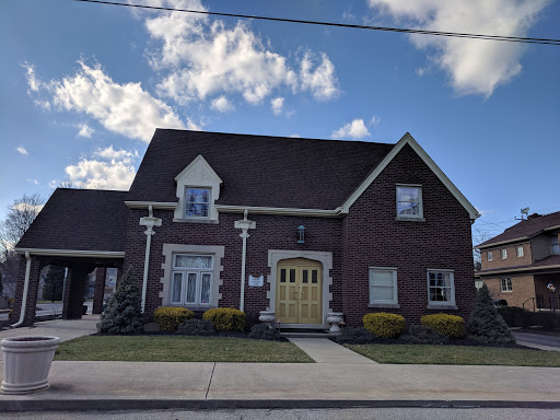 Funeral Home «Maham Funeral Home», reviews and photos, 187 N 2nd St, Williamsburg, OH 45176, USA