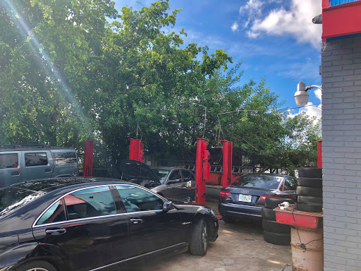 Auto Repair Shop «79th Street Auto Center», reviews and photos, 830 NE 79th St, Miami, FL 33138, USA
