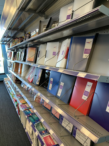 Print Shop «FedEx Office Print & Ship Center», reviews and photos, 461 W Germantown Pike, Plymouth Meeting, PA 19462, USA