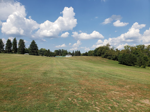 Public Golf Course «West Hills Par-3 Golf», reviews and photos, 571 Moon Clinton Rd, Coraopolis, PA 15108, USA