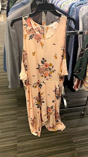 Department Store «Nordstrom Rack Tempe Marketplace», reviews and photos, 1900 E Rio Salado Pkwy, Tempe, AZ 85281, USA