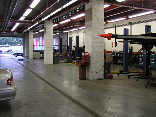 Auto Repair Shop «Yonkers Discount Tire & Auto Repair Tristate Total Car Care», reviews and photos, 594 Tuckahoe Rd, Yonkers, NY 10710, USA