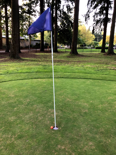 Golf Course «Bellevue Crossroads Par 3 Golf», reviews and photos, 15801 NE 15th St, Bellevue, WA 98008, USA