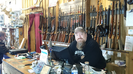 Gun Shop «Burtzland Outfitters», reviews and photos, 2330 S Mahoning Ave, Alliance, OH 44601, USA